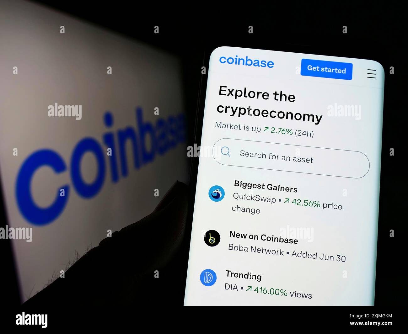 Coinbase global hi-res stock photography and images - Alamy