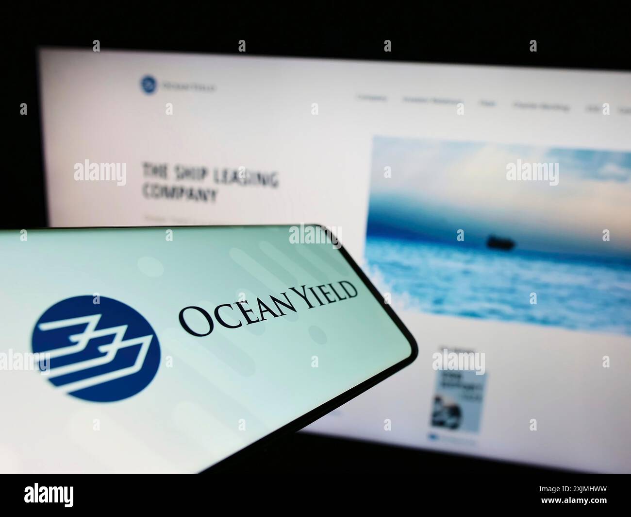 Ocean yield logo hi-res stock photography and images - Alamy