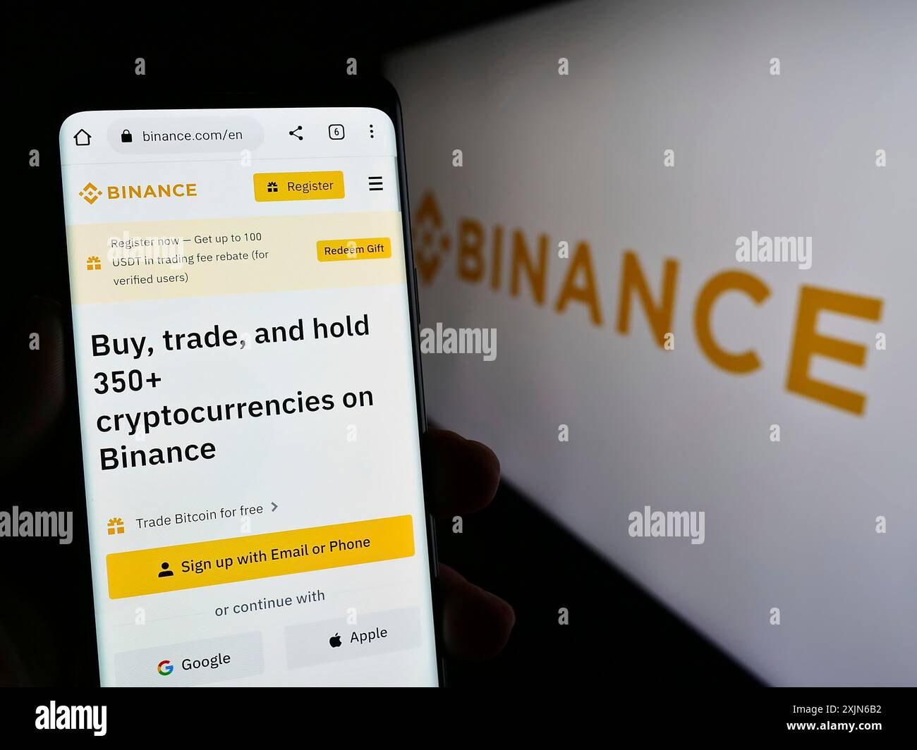 Binance holdings hi-res stock photography and images - Alamy