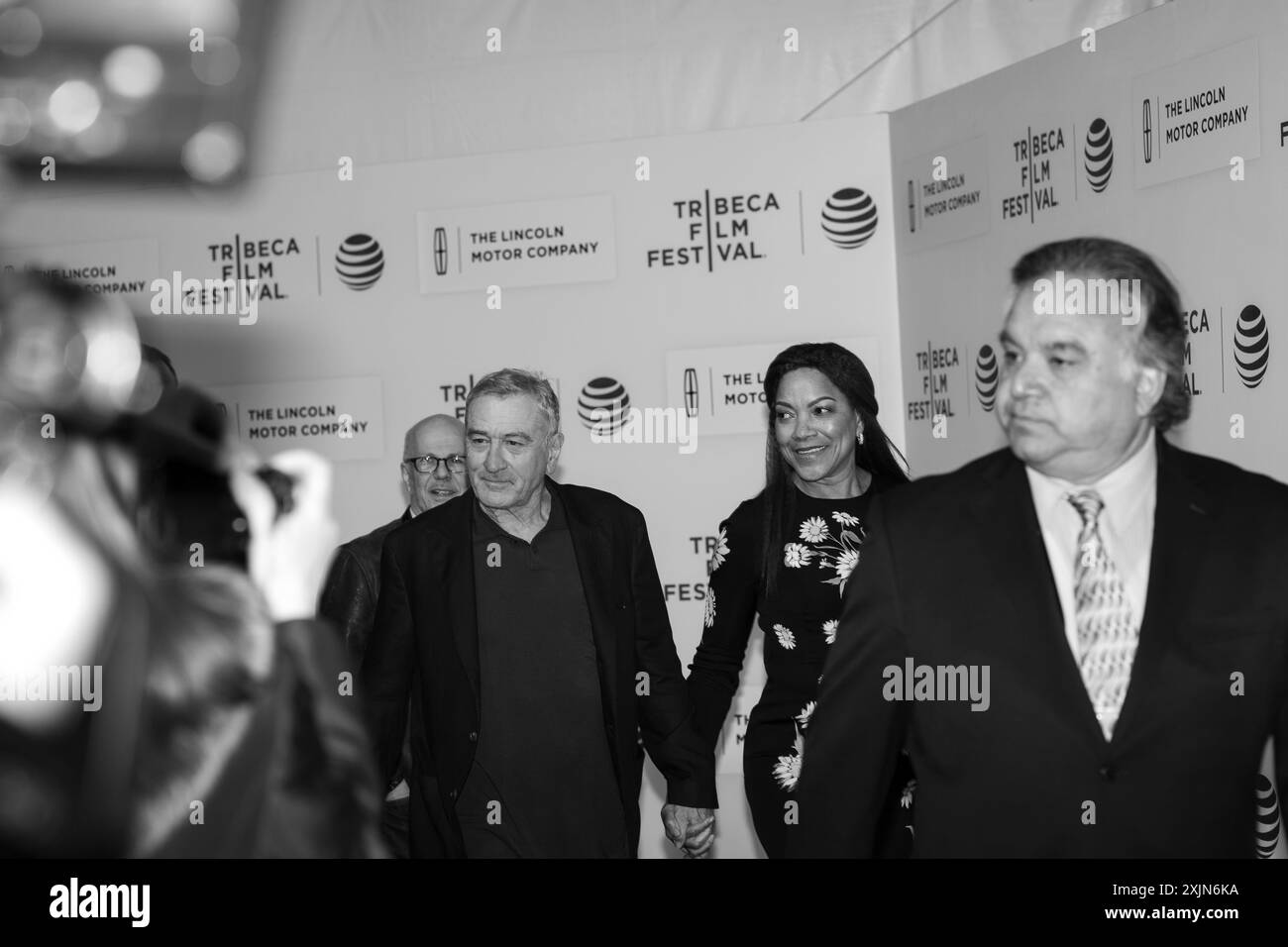 De Niro Tribeca Film Festival Black And White Stock Photos Images Alamy de-niro-tribeca-film-festival-black-and-white-stock-photos-images-alamy