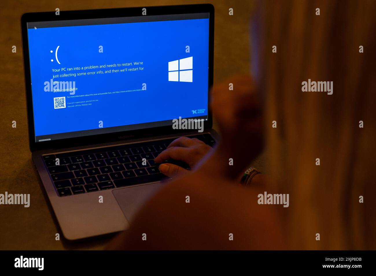 Zagreb, Croatia. 19th July, 2024. Photo taken on July 19, 2024. in Zagreb, Croatia shows a blue error screen, also known as the 'Blue Screen of Death' (BSOD) on a laptop screen. Millions of Windows users across the globe today experienced the Blue Screen of Death (BSOD) error which caused the system to suddenly shut down or restart. Photo: Igor Kralj/PIXSELL Credit: Pixsell/Alamy Live News Stock Photo