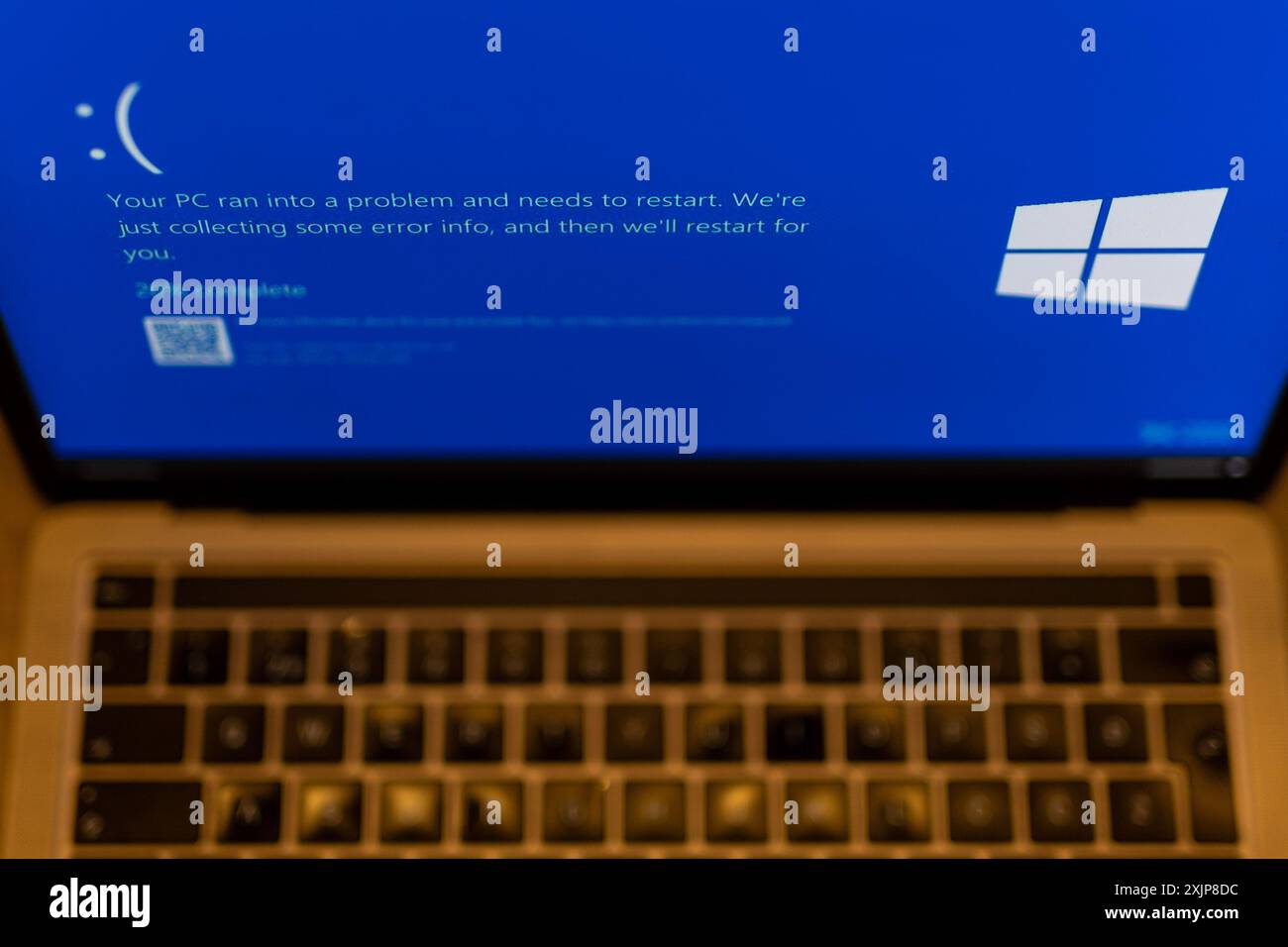 Zagreb, Croatia. 19th July, 2024. Photo taken on July 19, 2024. in Zagreb, Croatia shows a blue error screen, also known as the 'Blue Screen of Death' (BSOD) on a laptop screen. Millions of Windows users across the globe today experienced the Blue Screen of Death (BSOD) error which caused the system to suddenly shut down or restart. Photo: Igor Kralj/PIXSELL Credit: Pixsell/Alamy Live News Stock Photo