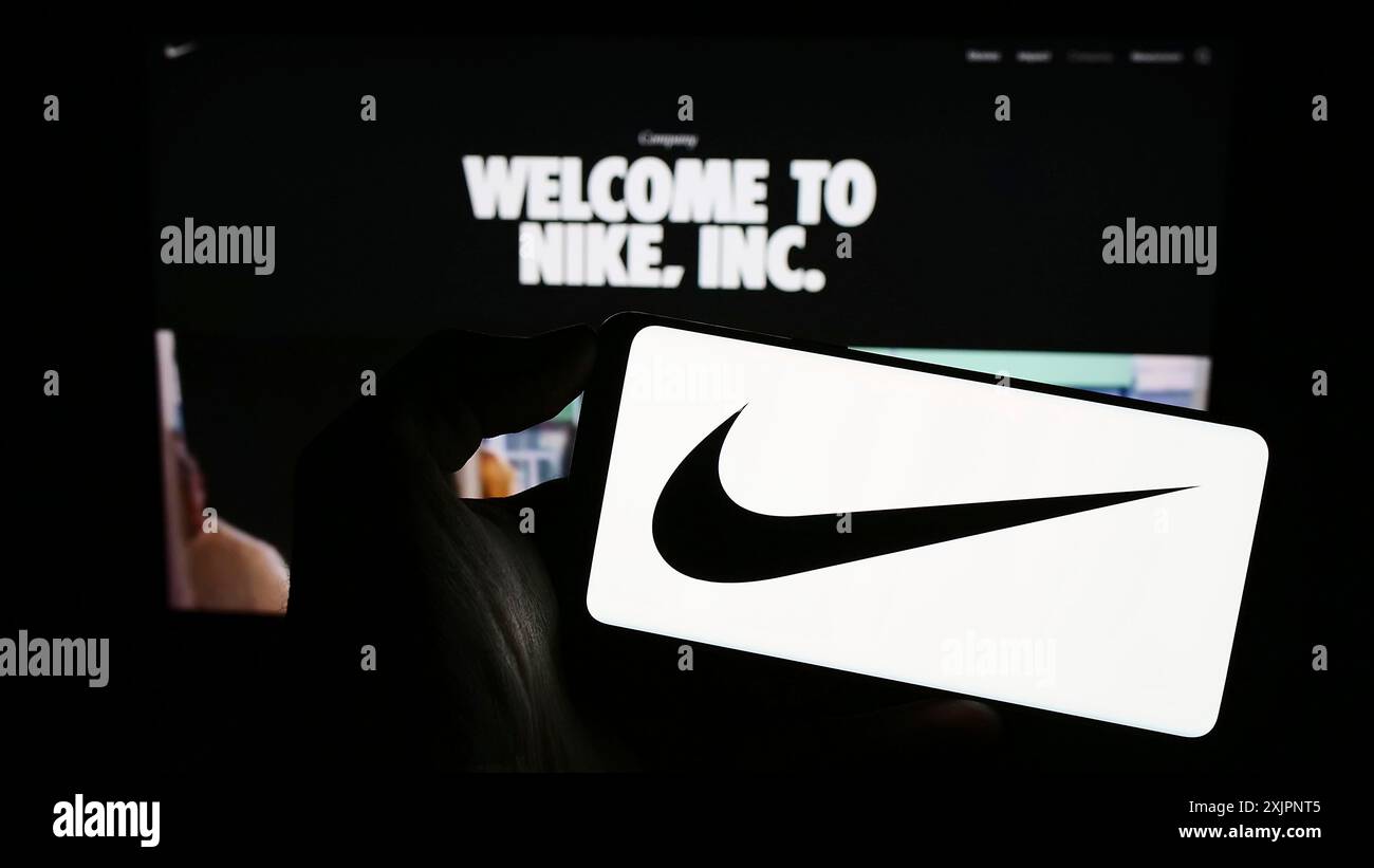 Nike headquarters phone hotsell