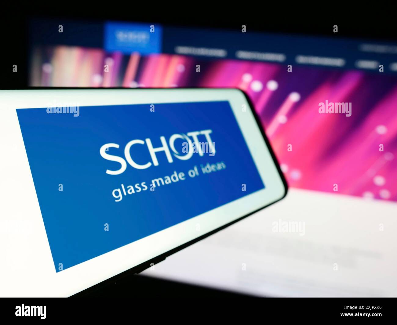 Schott logo hi-res stock photography and images - Alamy