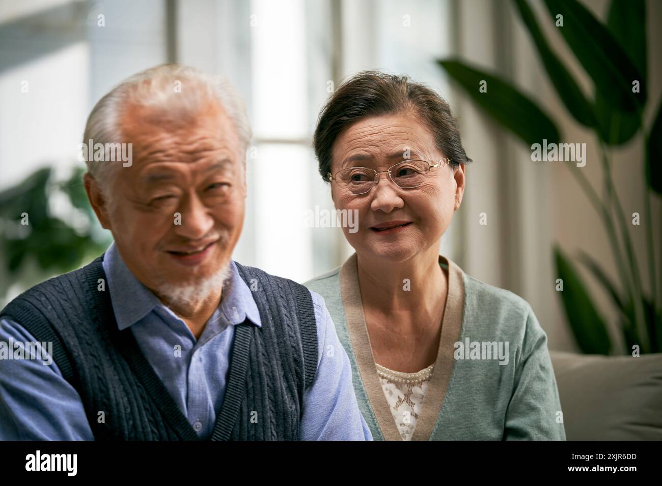 Asian woman 60s hi-res stock photography and images - Alamy