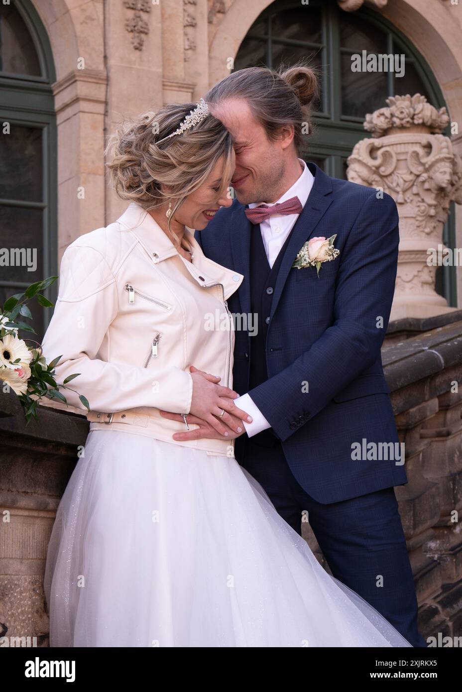 Happy newlywed couple tenderly hi-res stock photography and images - Alamy