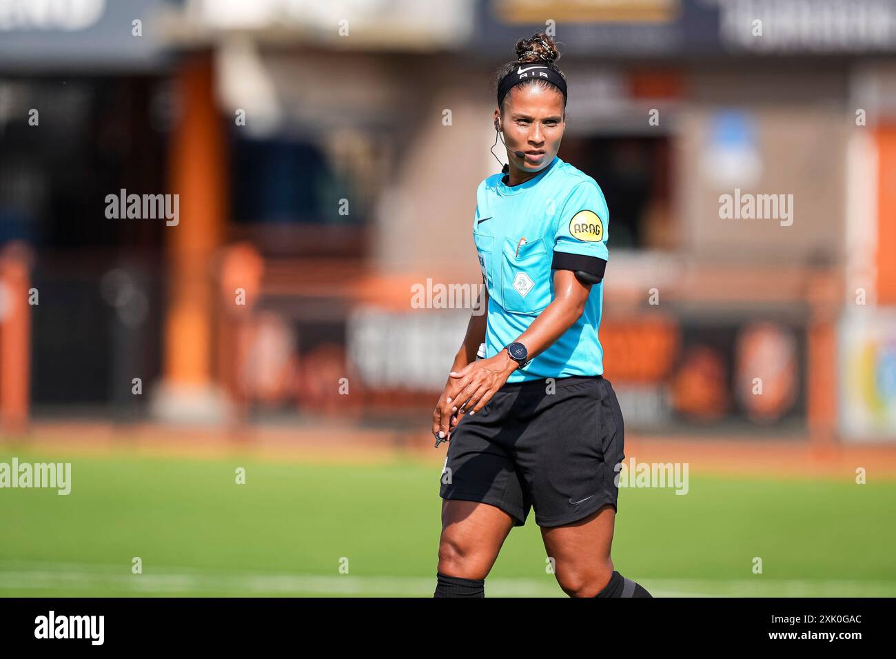 Volendam, Netherlands. 20th July, 2024. VOLENDAM, NETHERLANDS - JULY 20: Shona Shukrula referee looks on during the Preseason match between FC Volendam and KMSK Deinze at Kras Stadion on July 20, 2024 in Volendam, Netherlands. (Photo by Jan Mulder/Orange Pictures) Credit: Orange Pics BV/Alamy Live News Stock Photo