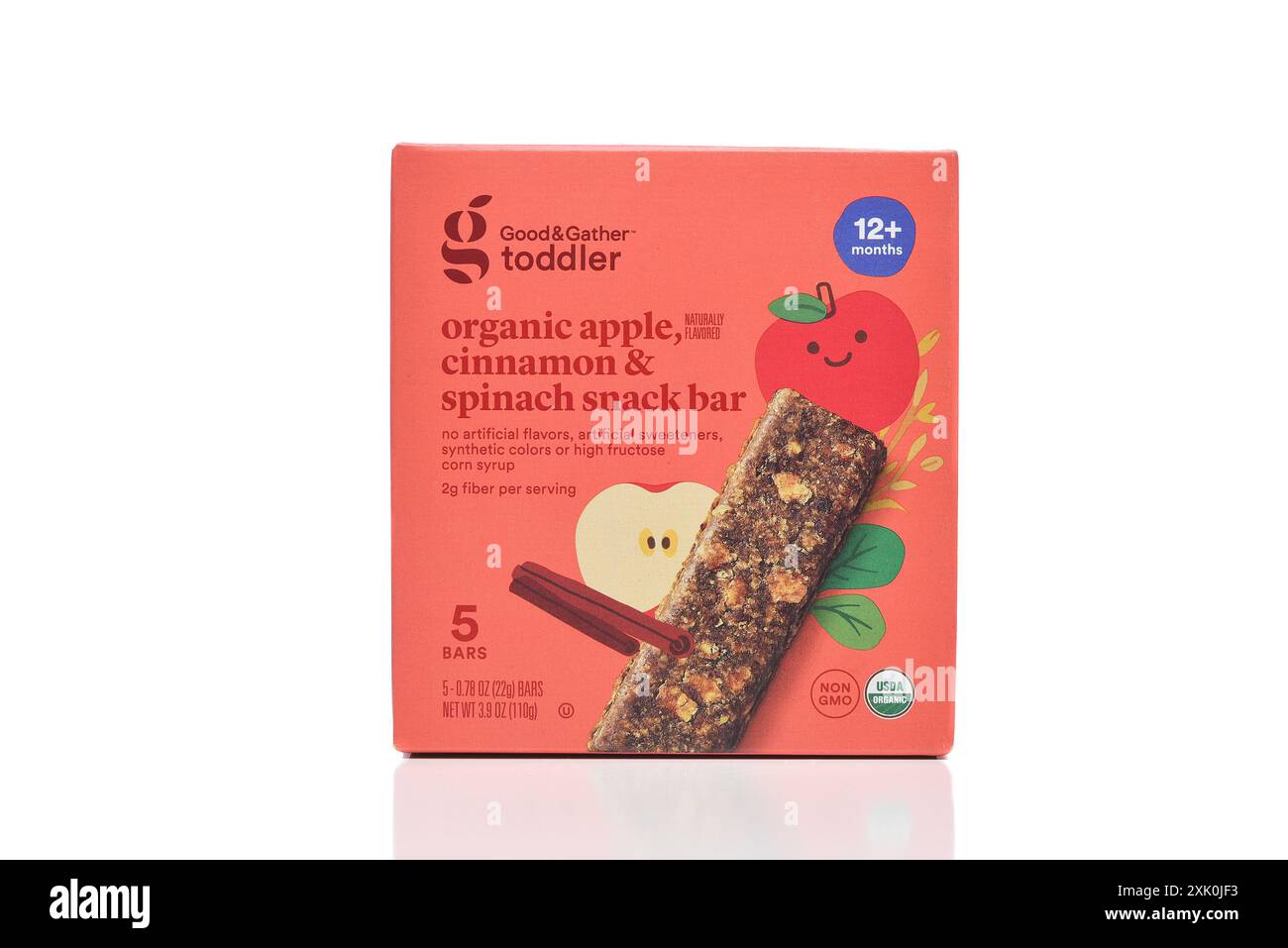 IRVINE, CALIFORNIA - 19 JULY 2024: A box of Good and Gather Organic Apple, Cinnamon and Spinach Snack Bars. Stock Photo