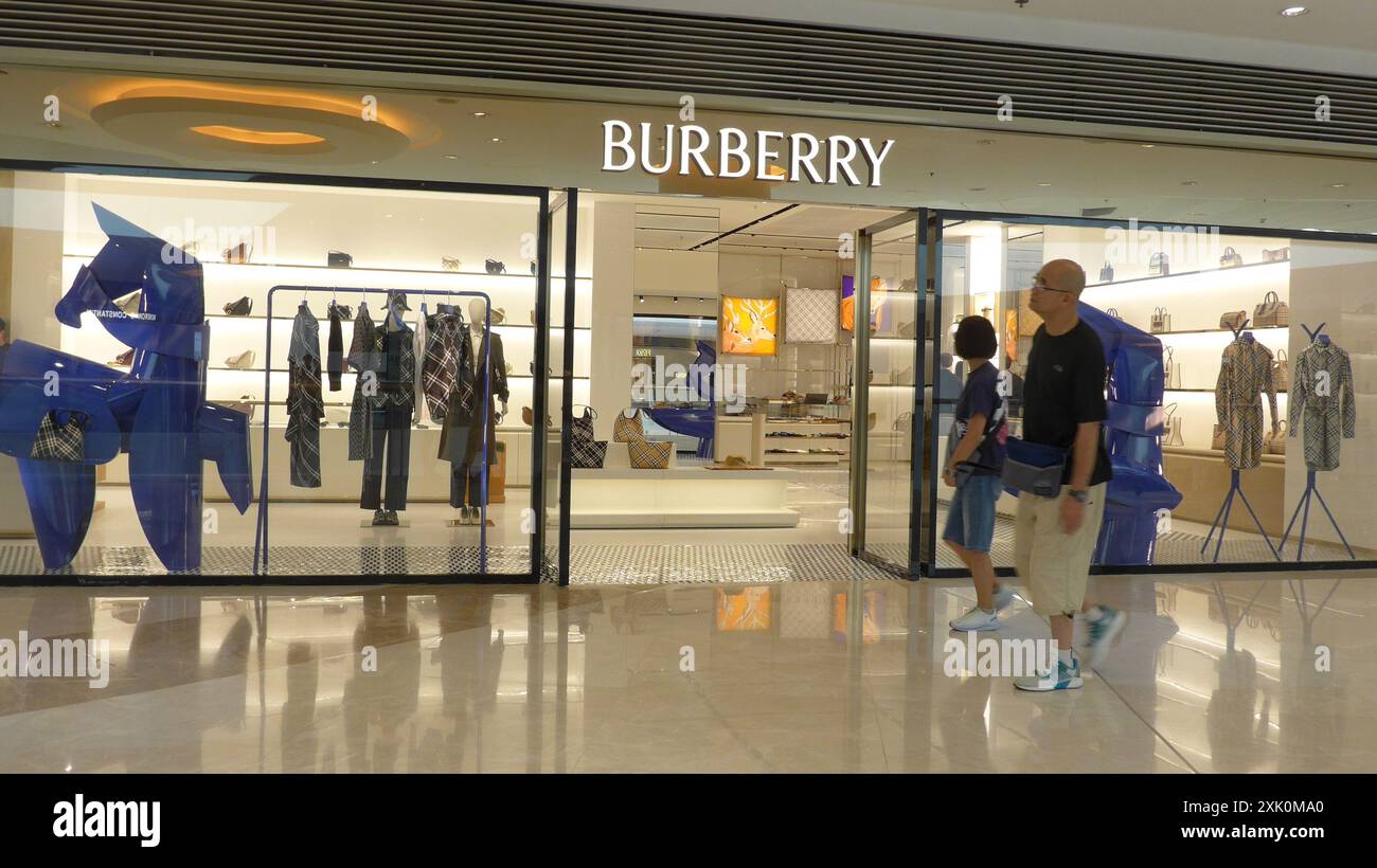 Burberry outlet store massachusetts hot sale