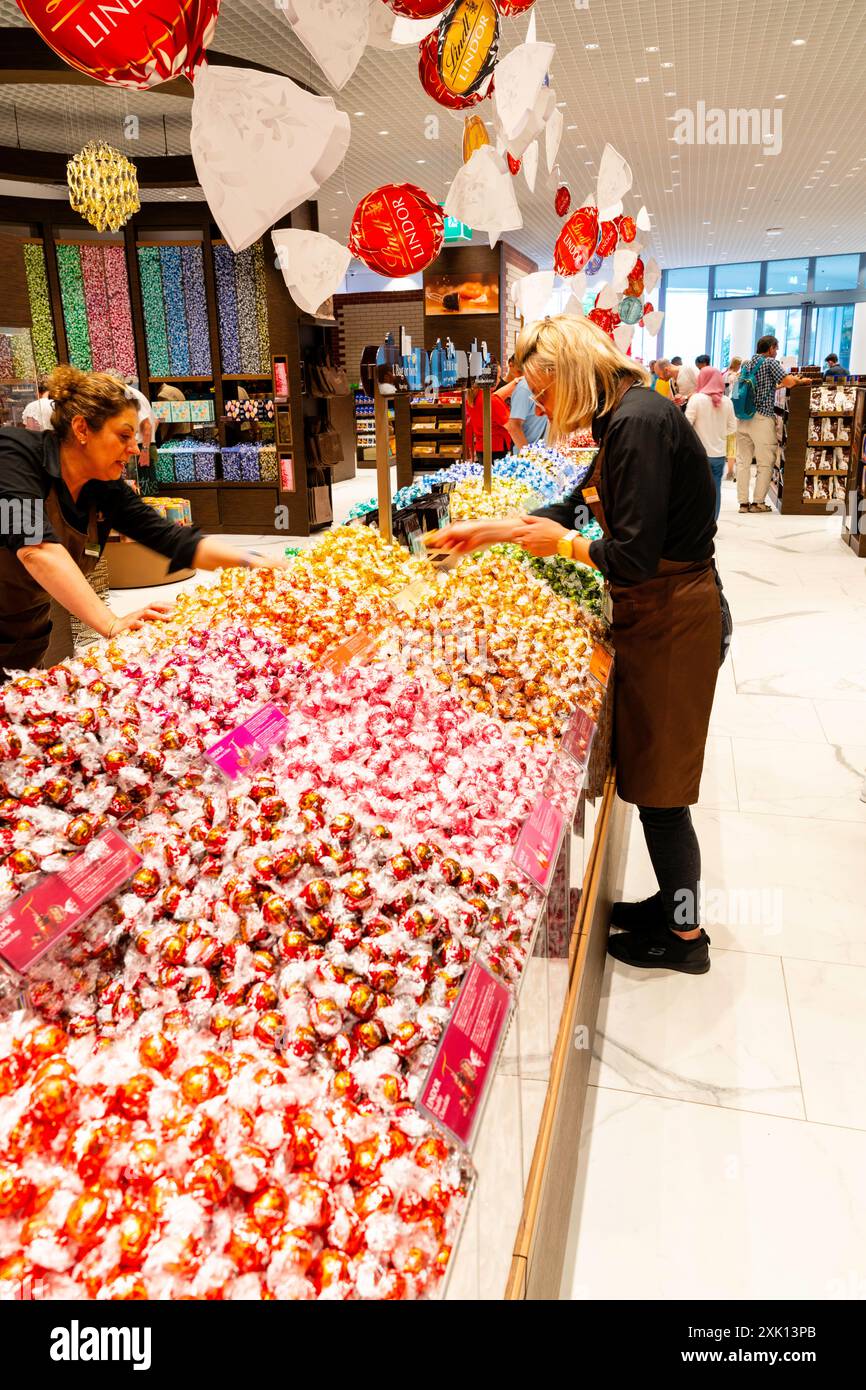 Lindt chocolate factory zurich hi-res stock photography and