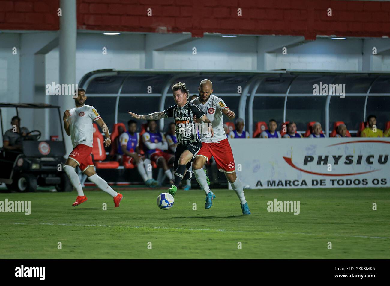 Pato c hi-res stock photography and images - Page 2 - Alamy, image size:1300x956