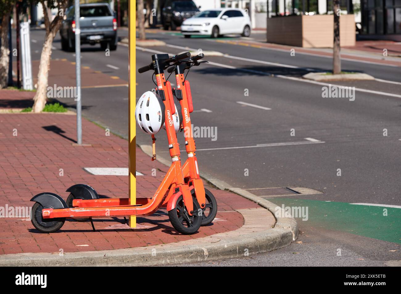 Neuron mobility e scooter hires stock photography and images Alamy