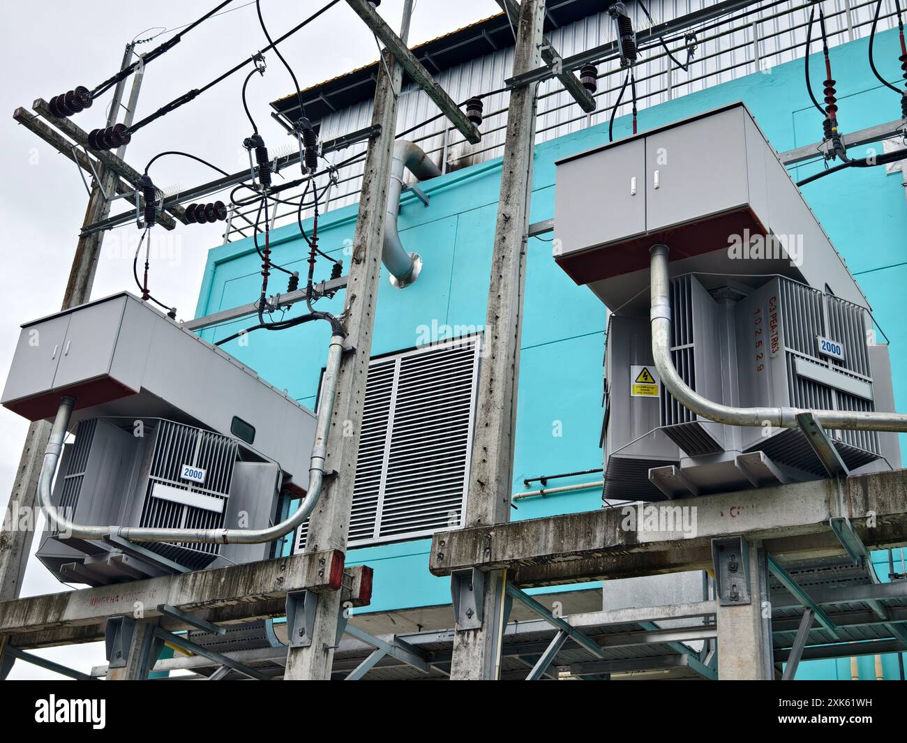 Electrical wires fuse boxes hi-res stock photography and images - Alamy