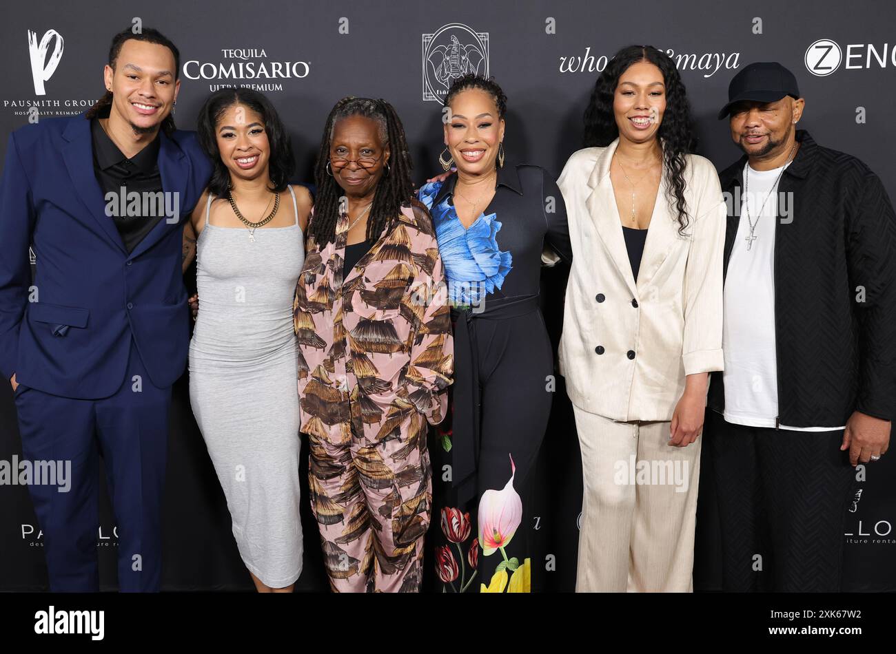 VENICE, CA- JULY 20: Jerzey Dean, Bernard Dean, Amarah Dean, Mason Dean