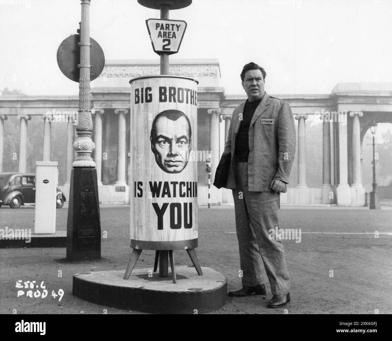 EDMOND O'BRIEN in a scene from 1984 (1956) Director MICHAEL ANDERSON ...