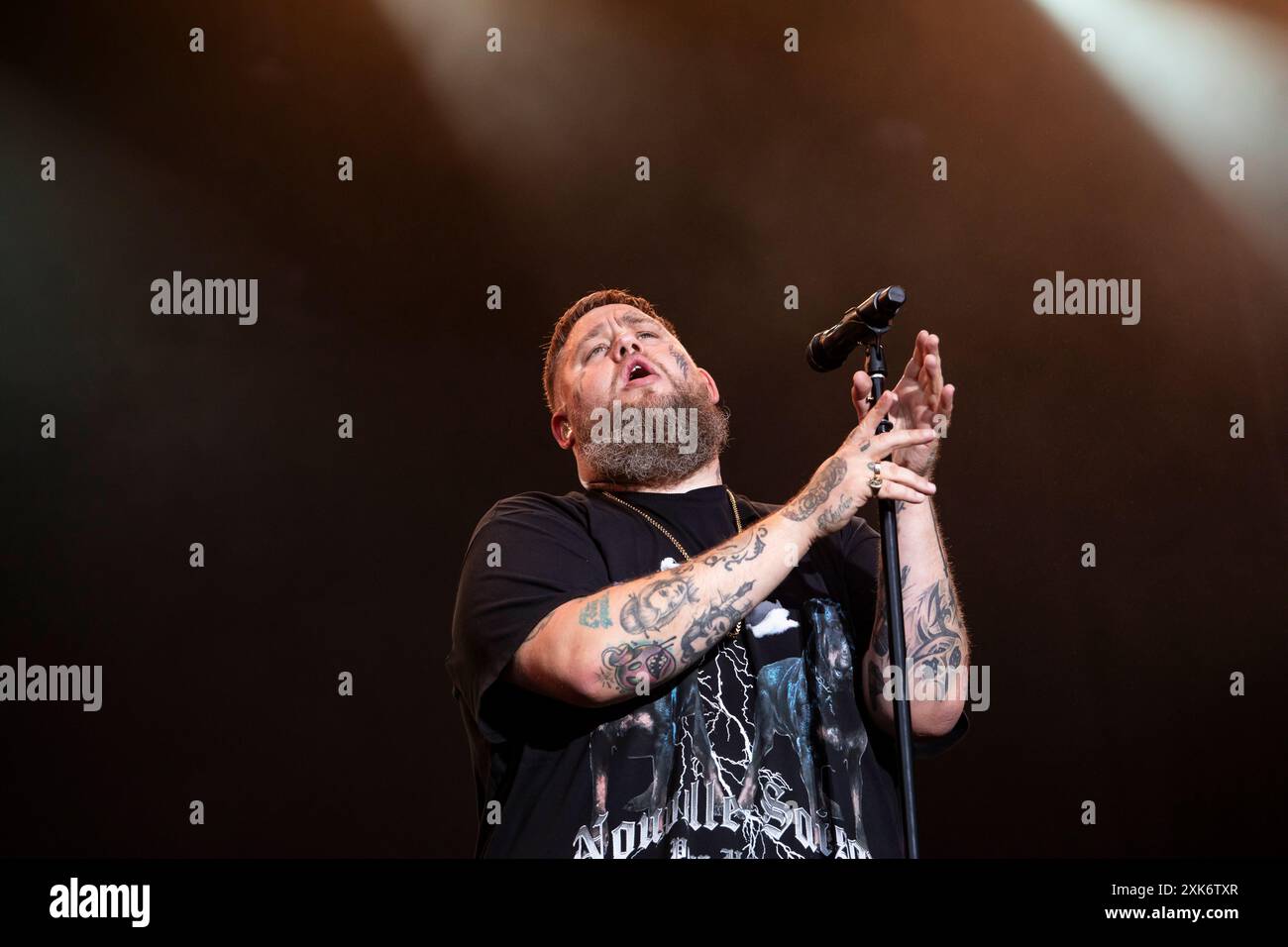 Charles graham hi-res stock photography and images - Page 3 - Alamy