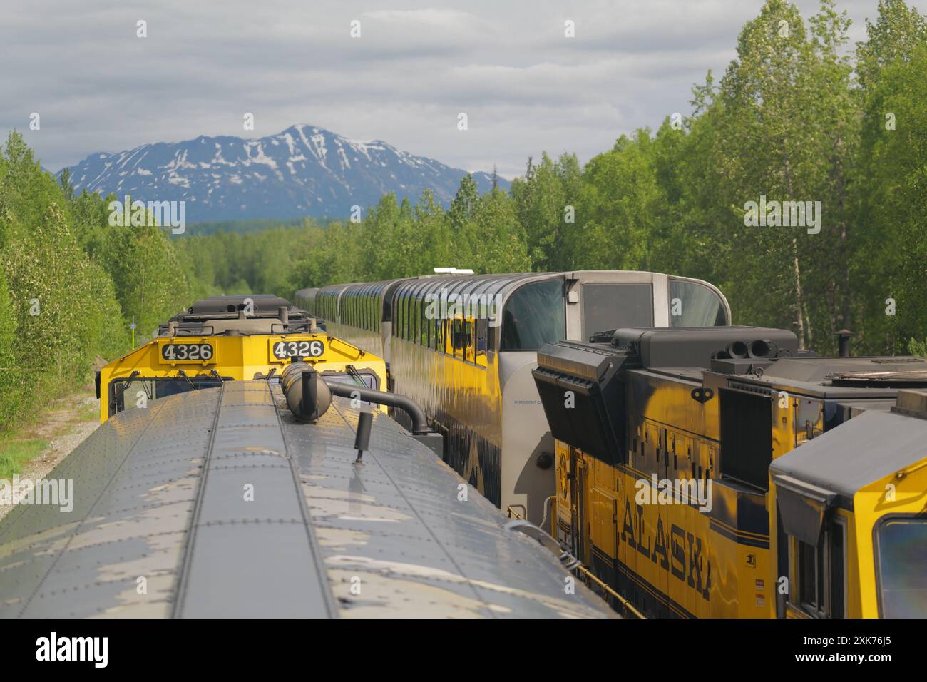 Views of and from the Alaska Railroad’s Denali Star train from Anchorage to Denali National Park Stock Photo