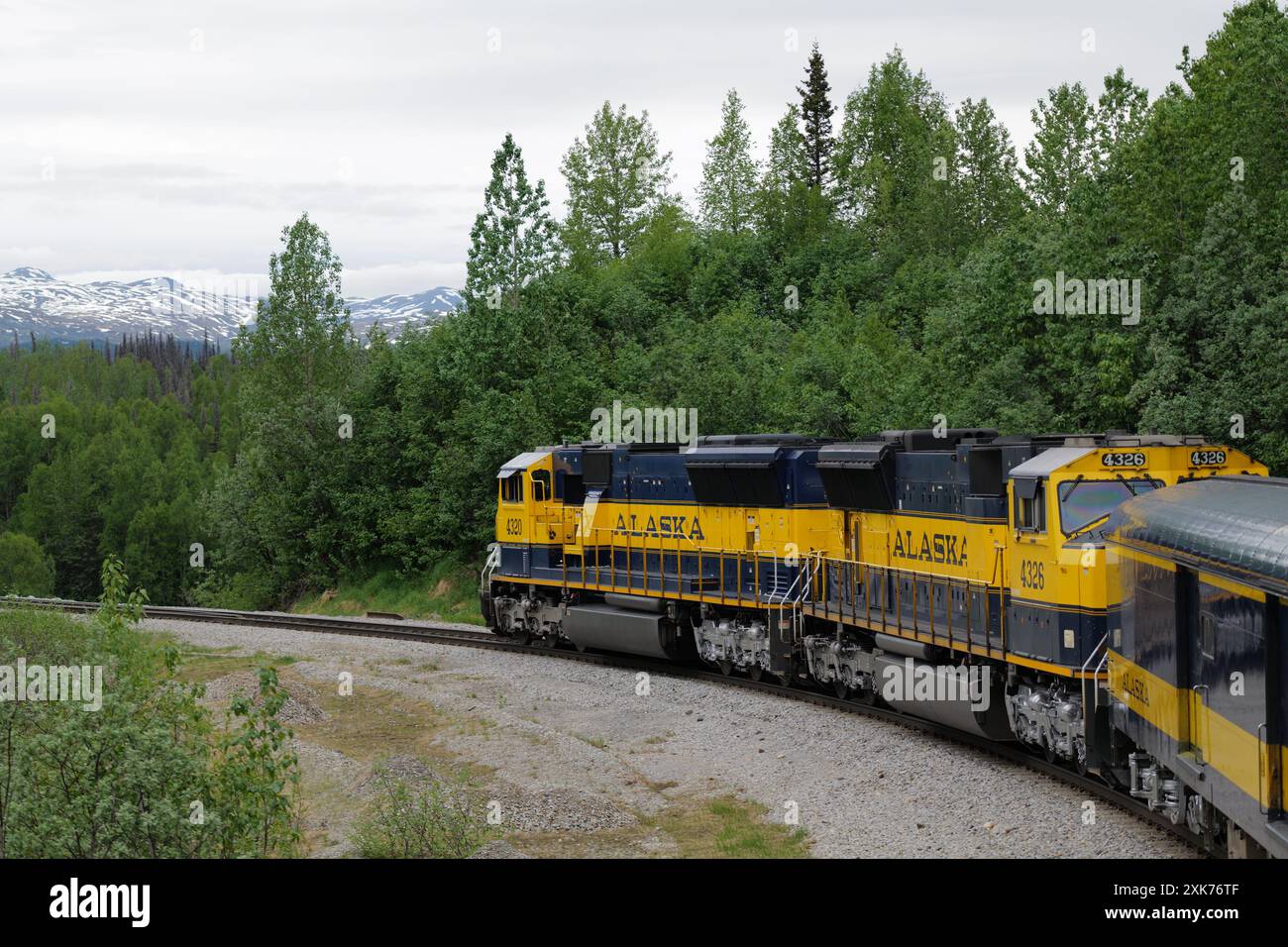 Views of and from the Alaska Railroad’s Denali Star train from Anchorage to Denali National Park Stock Photo