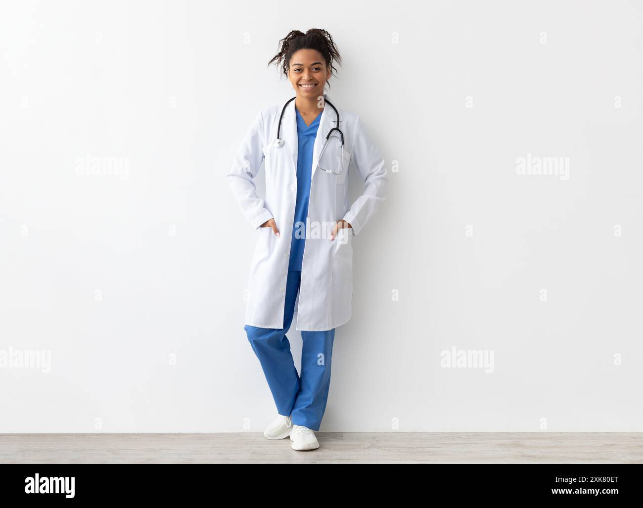 Woman portrait doctor arms hi-res stock photography and images - Alamy