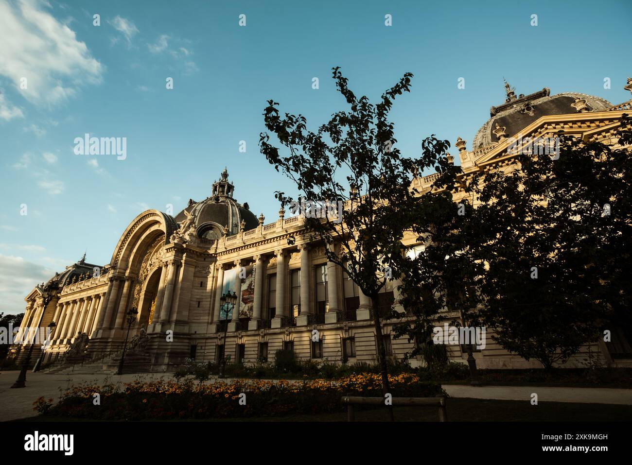 Petit Roulet「 City Lights 」 Petit Roulet「 City Lights 」 Gallery - Le Petit Roulet