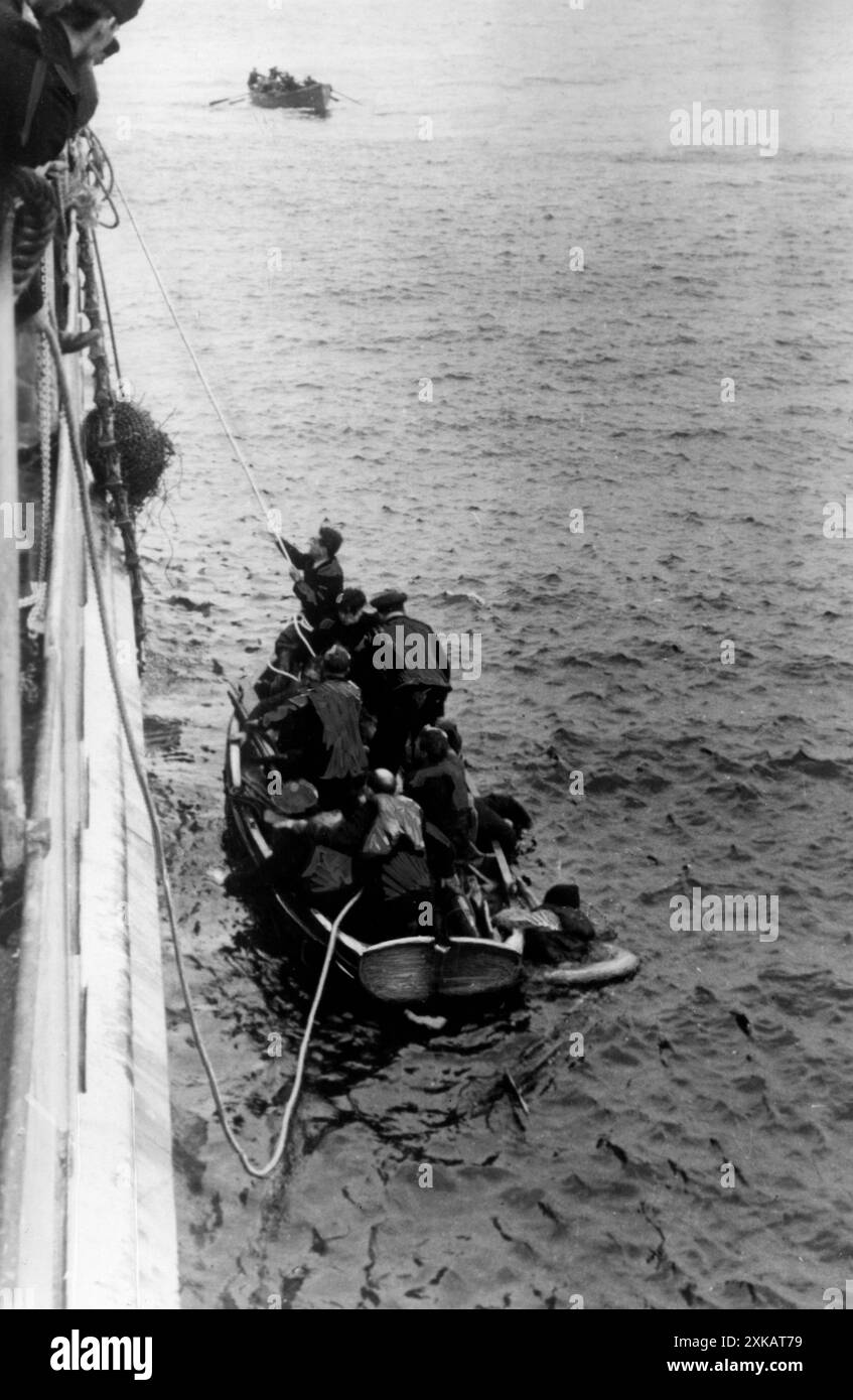 Atlantic ship sunk 1941 Black and White Stock Photos & Images - Alamy
