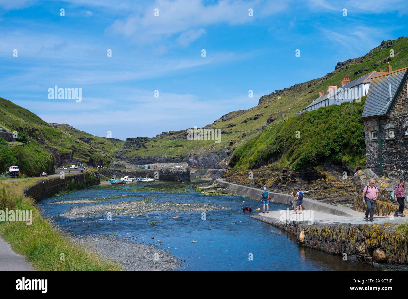 River Valency runs through village of Boscastle before entering the sea via the harbour. Boscastle Cornwall England UK Stock Photo
