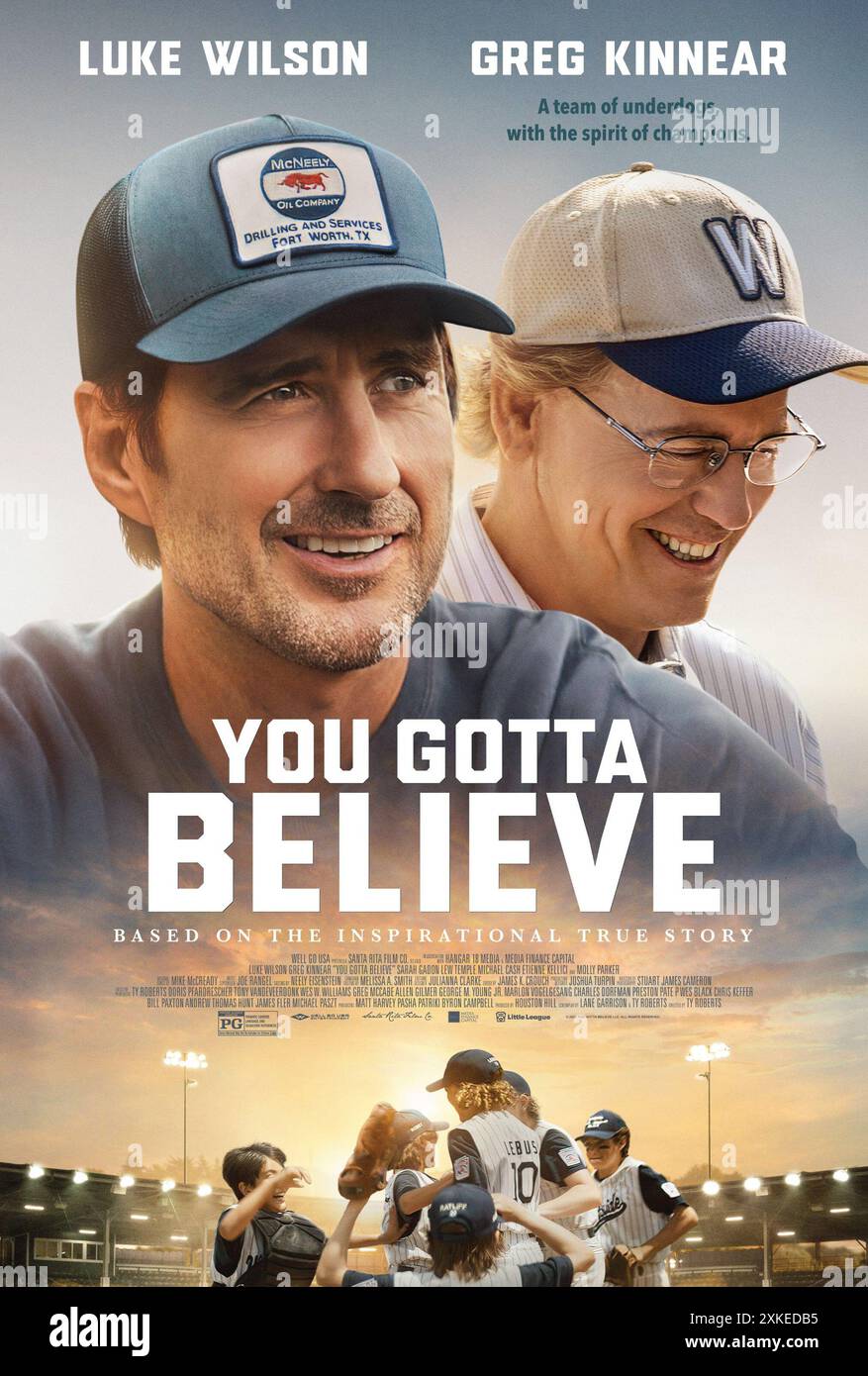 YOU GOTTA BELIEVE, US poster, from left: Luke Wilson, Greg Kinnear, 2024. ©  Well Go USA Entertainment /Courtesy Everett Collection Stock Photo - Alamy, image size:877x1390