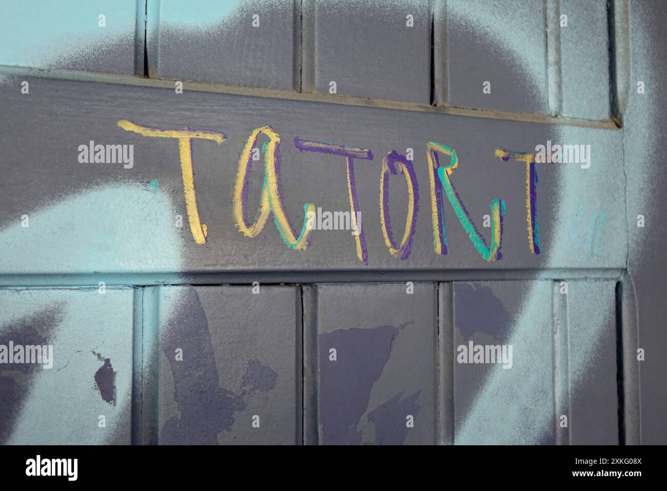 Tür mit Schriftzug Tatort Tür mit Schriftzug Tatort, 17.07.2024, Mitte ...