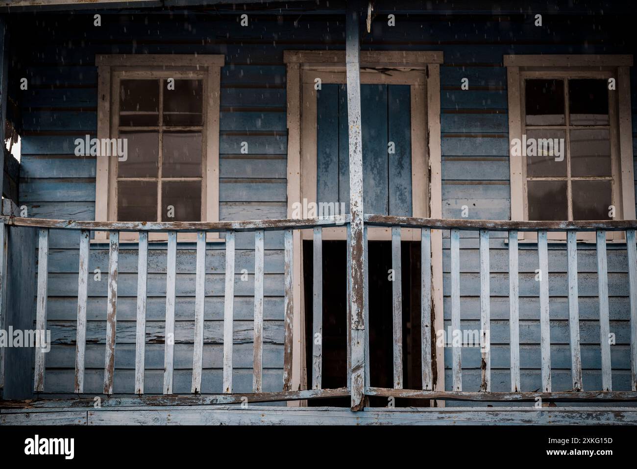 Old wooden house with rustic balcony, Boquete, Province of Chiriquí, Panama Stock Photo