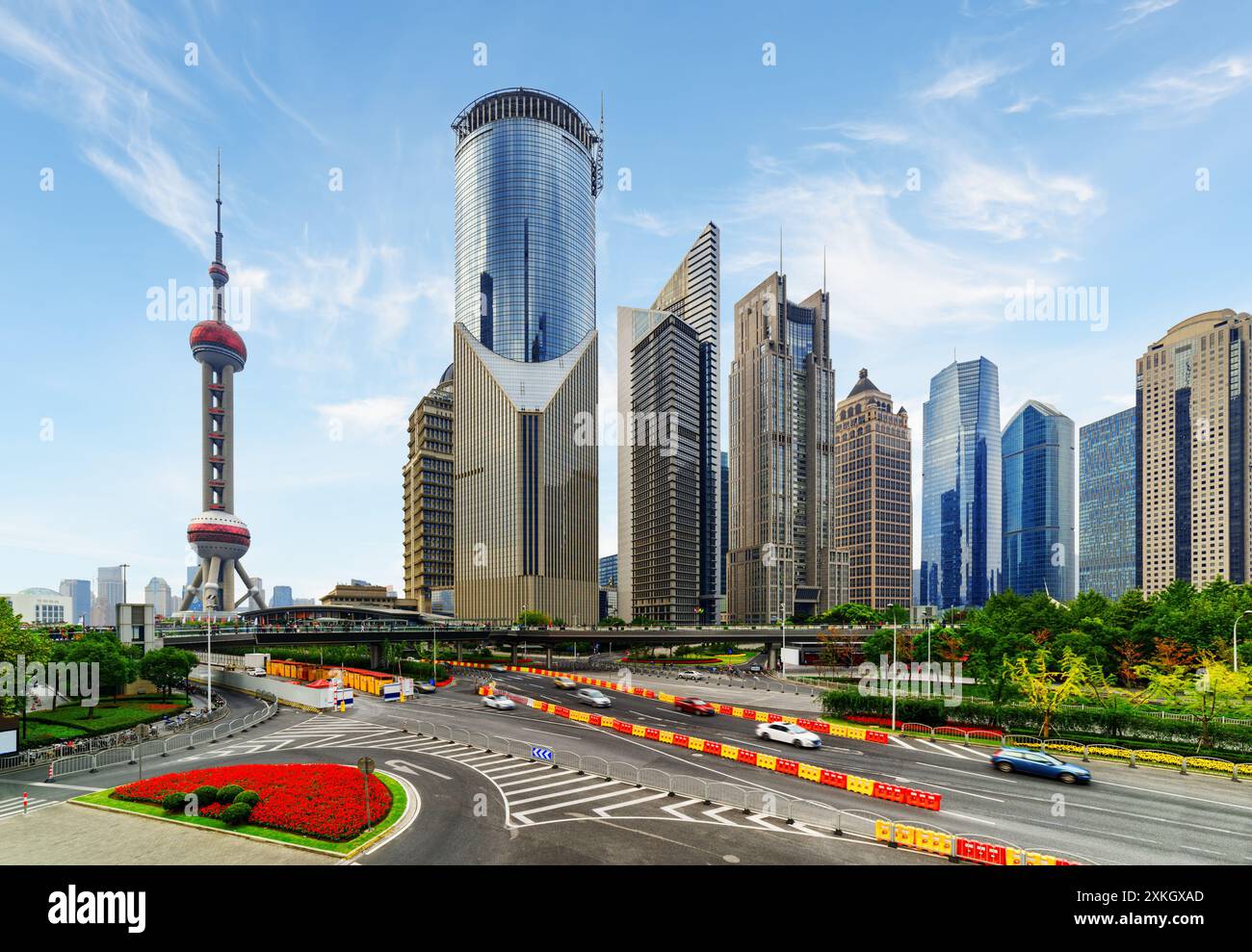 Modern skyscrapers lujiazui shanghai hi-res stock photography and ...