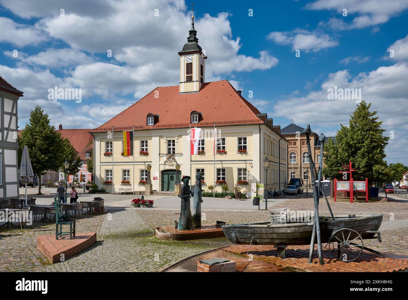 Fountain, Market Square and Historic Town Hall of Angermuende, Uckermark, Brandenburg, Germany, Europe Stock Photo
