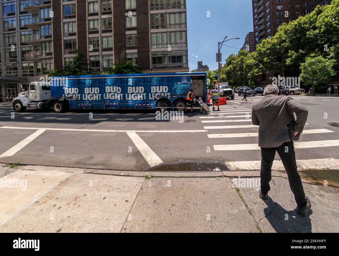 A delivery of Bud Light beer and other beverages in a Budweiser branded truck in Chelsea in New York on Thursday, July 11, 2024.  (© Richard B. Levine) Stock Photo