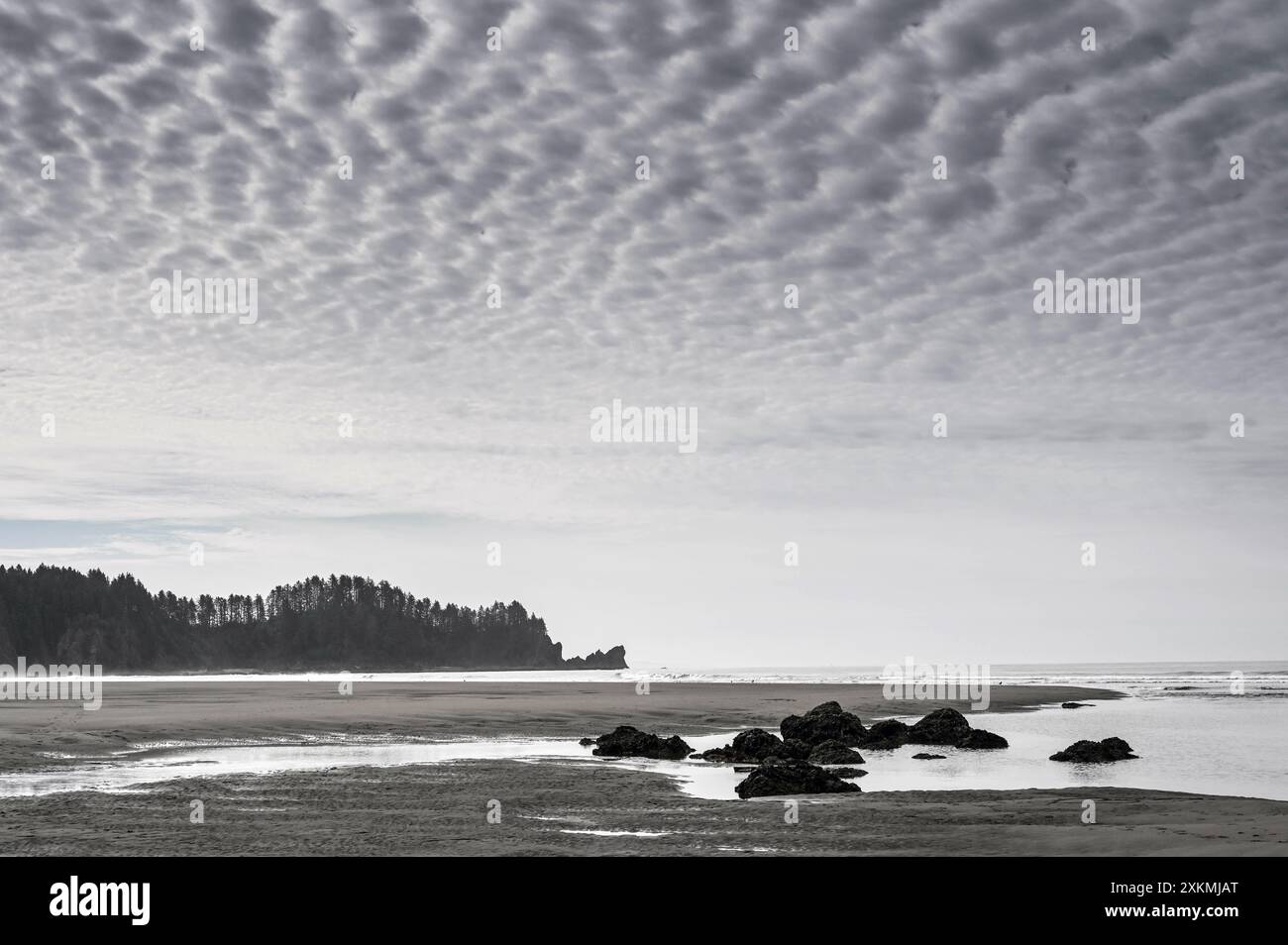 Dramatic sky pattern over Second Beach, Olympic National Park, WA Stock Photo