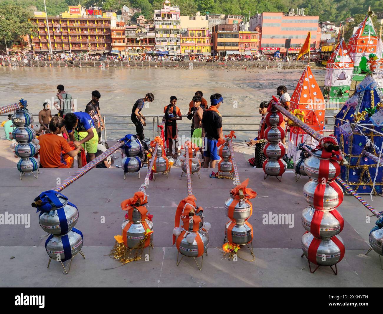 Hindu pilgrim going for kanwar yatra barefoot to worship lord shiv at har ki paudi, haridwar. Stock Photo