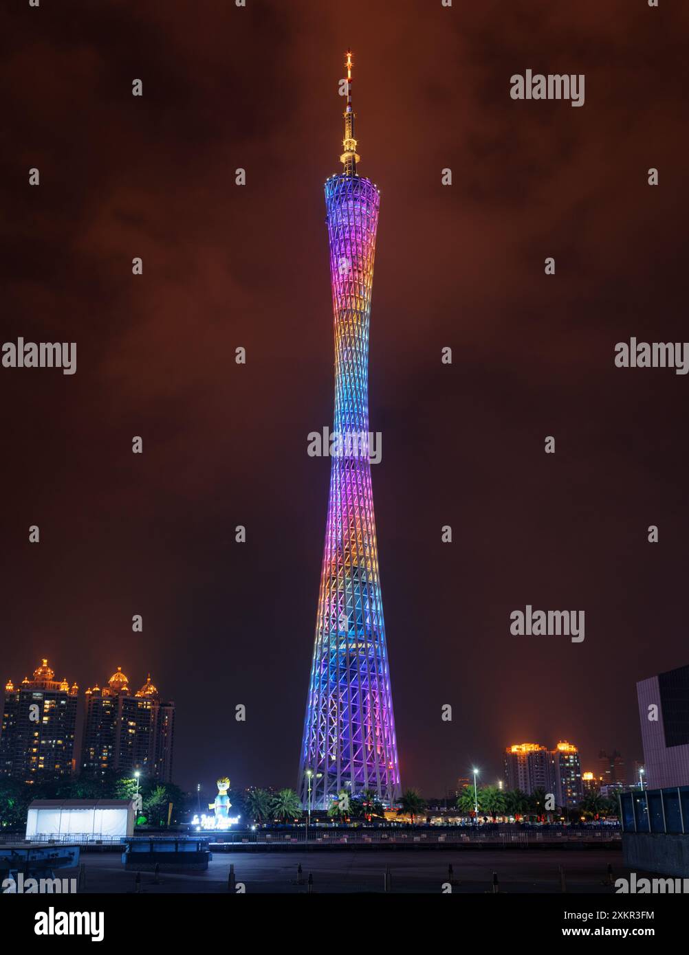 Night view of the Canton Tower in Guangzhou, China Stock Photo