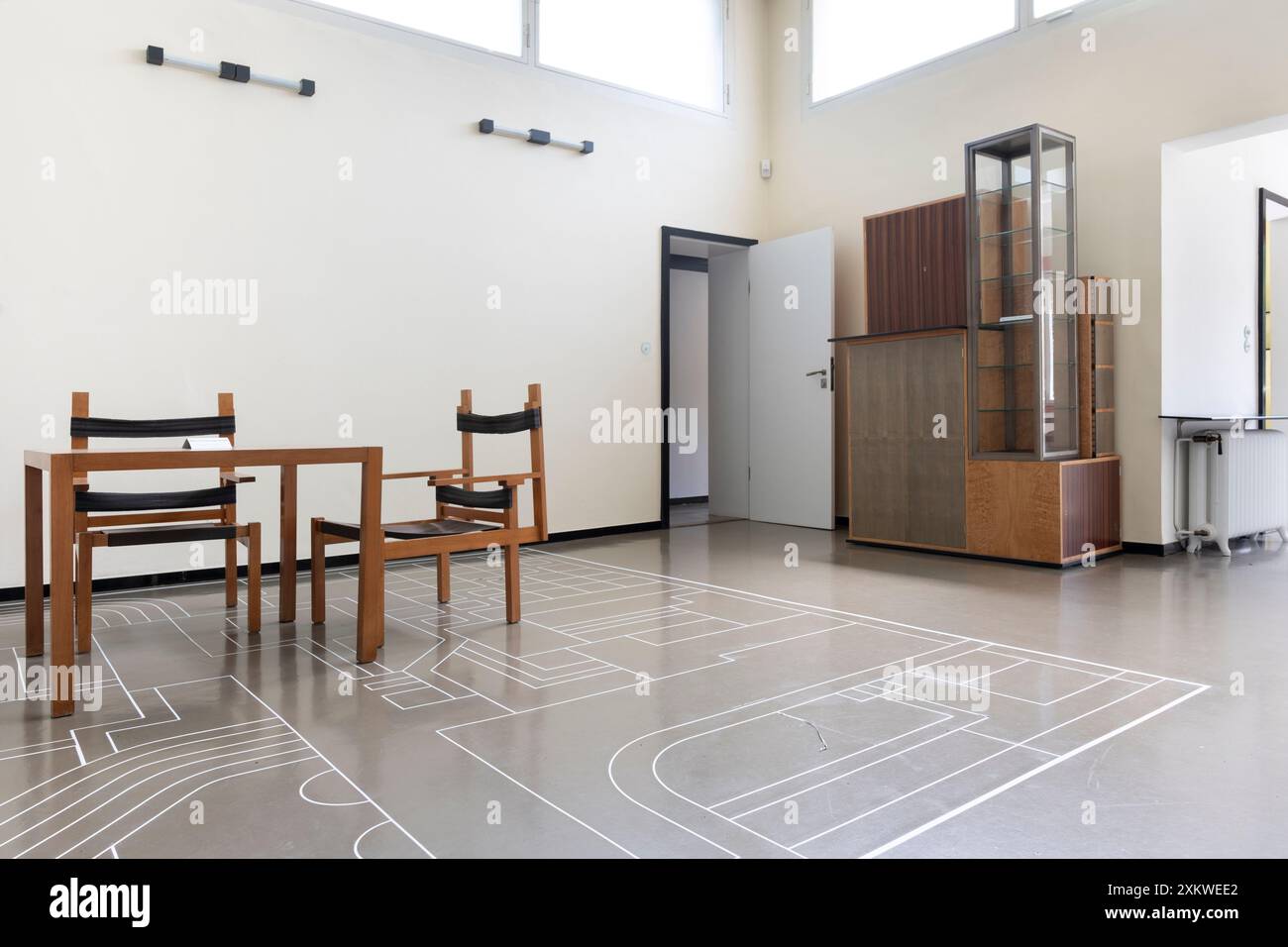 Aesthetic movement furniture hi-res stock photography and images - Alamy