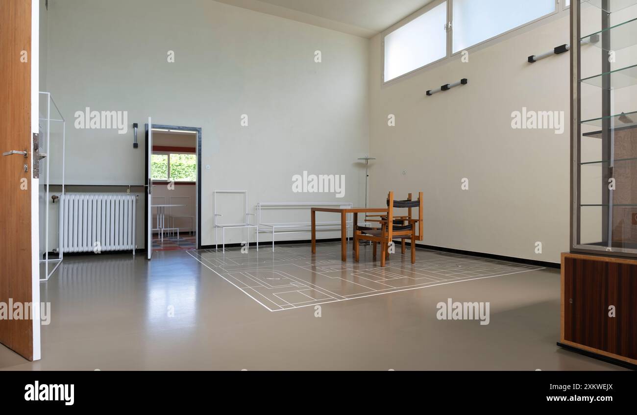 Haus am Horn, first Bauhaus model house designed by Georg Muche. Living ...