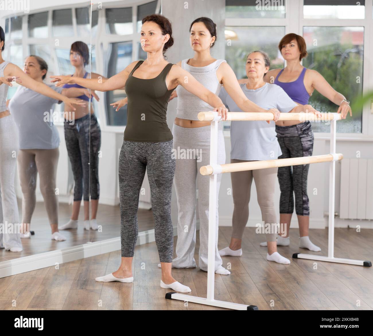 Young ballerina in second position hi-res stock photography and images ...