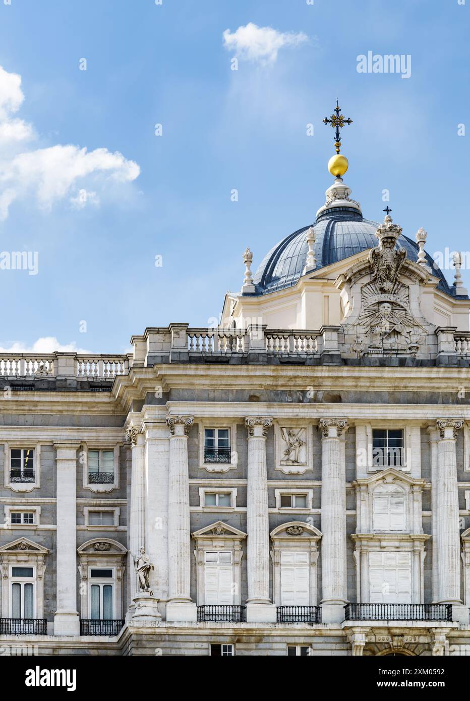 Facade of the royal palace hi-res stock photography and images - Alamy