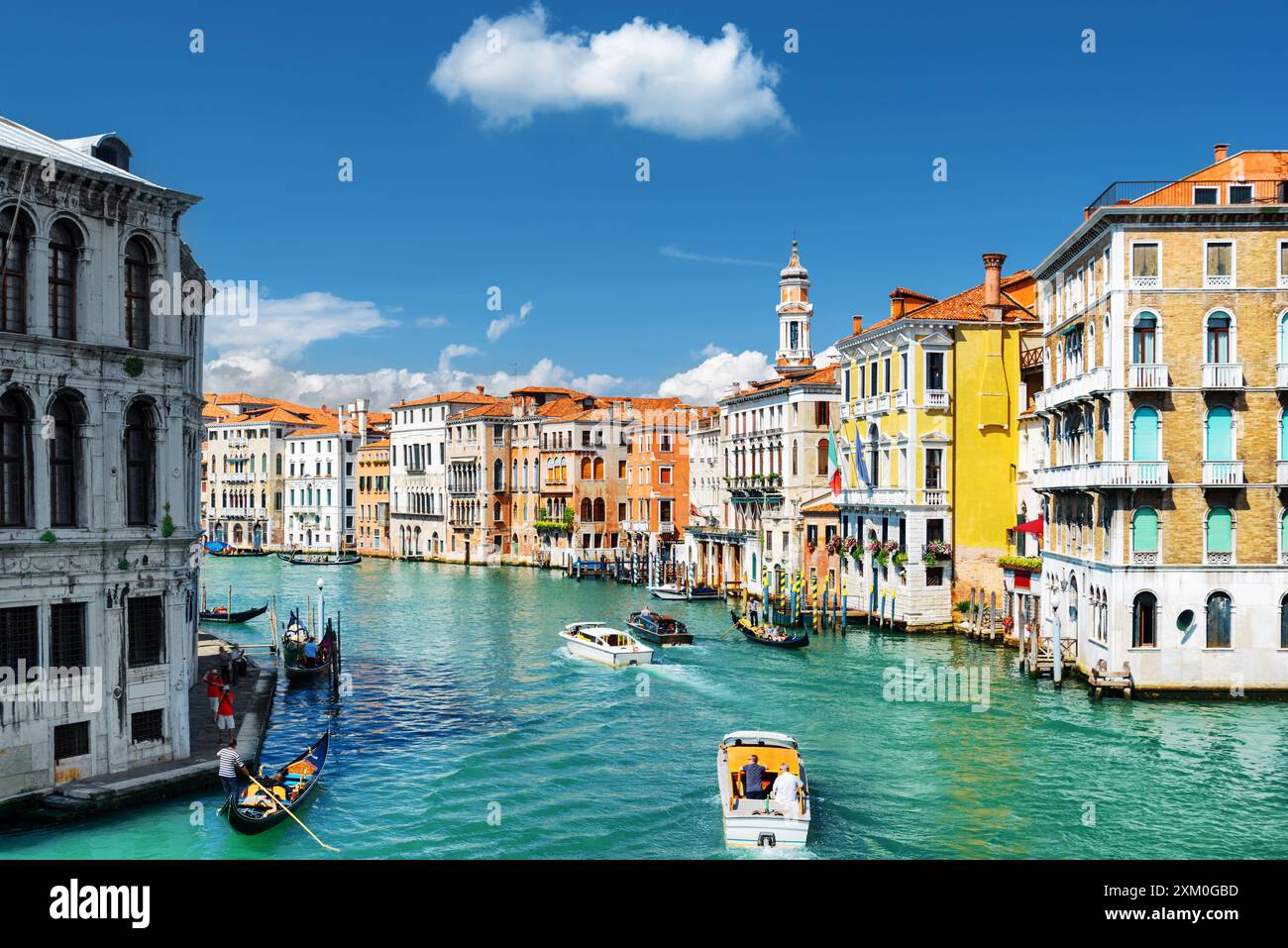 Venice gondolas channel boats hi-res stock photography and images - Alamy