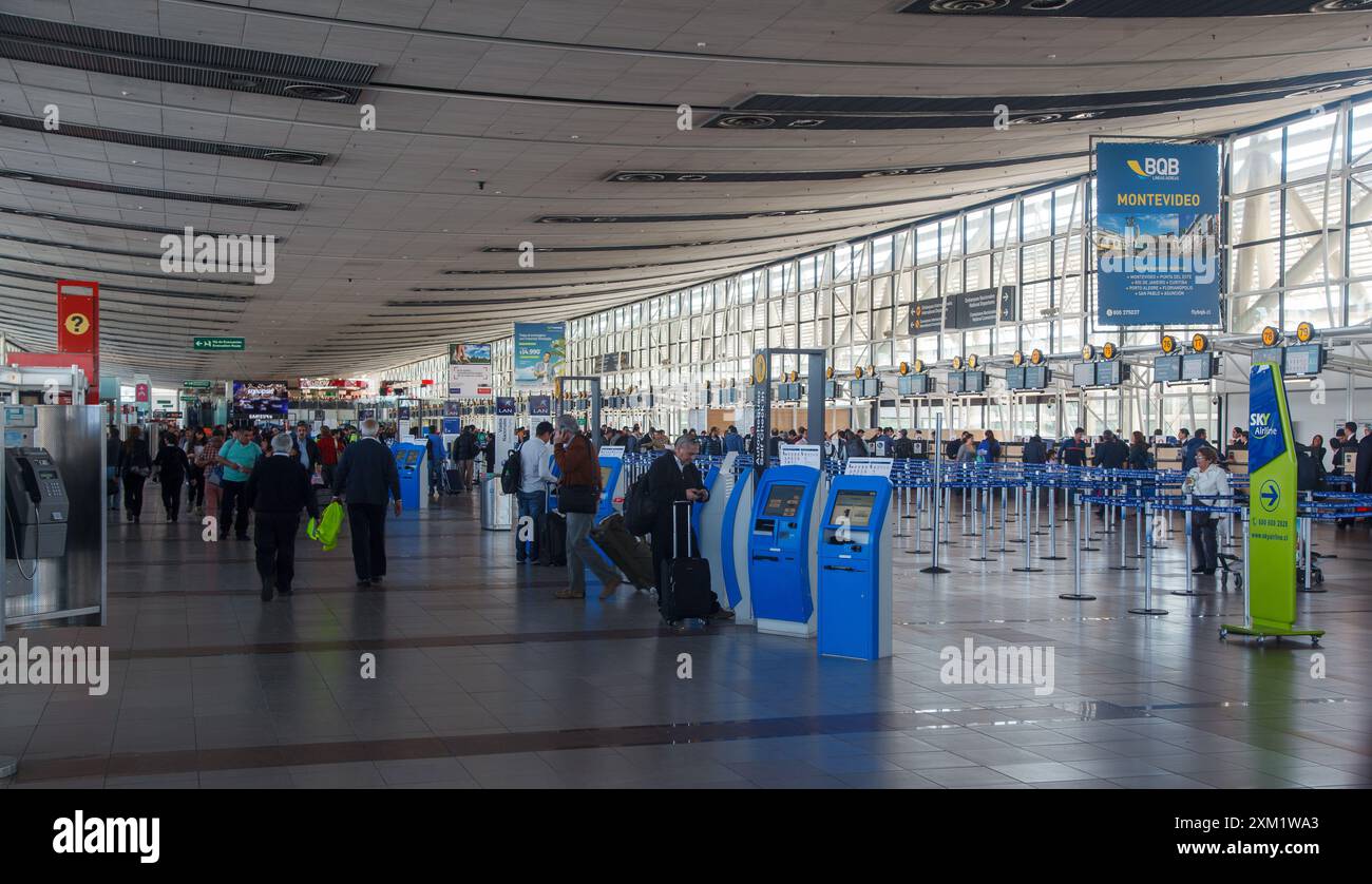 Luggage airport south america hi-res stock photography and images 