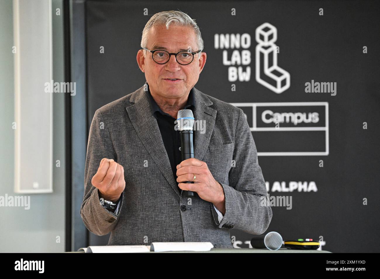 Aleph alpha ai hi-res stock photography and images - Alamy