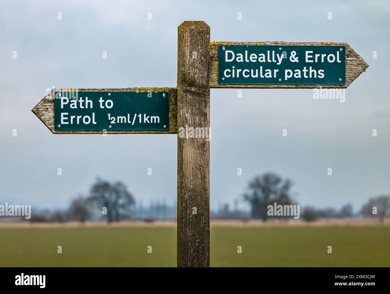 Errol circular footpath walk signpost, Perthshire, Scotland, UK Stock Photo
