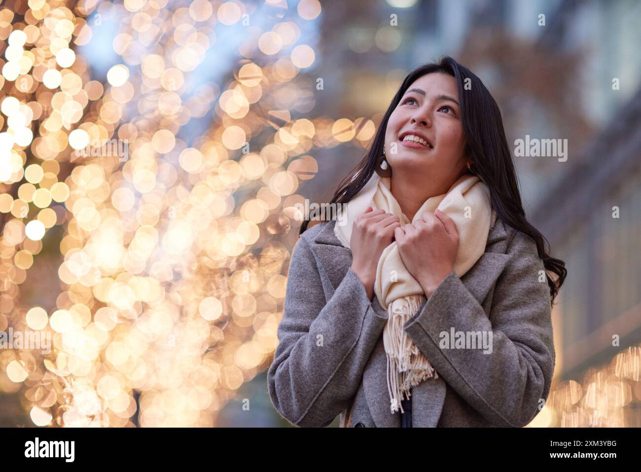 Woman looking up sky night hi-res stock photography and images - Alamy