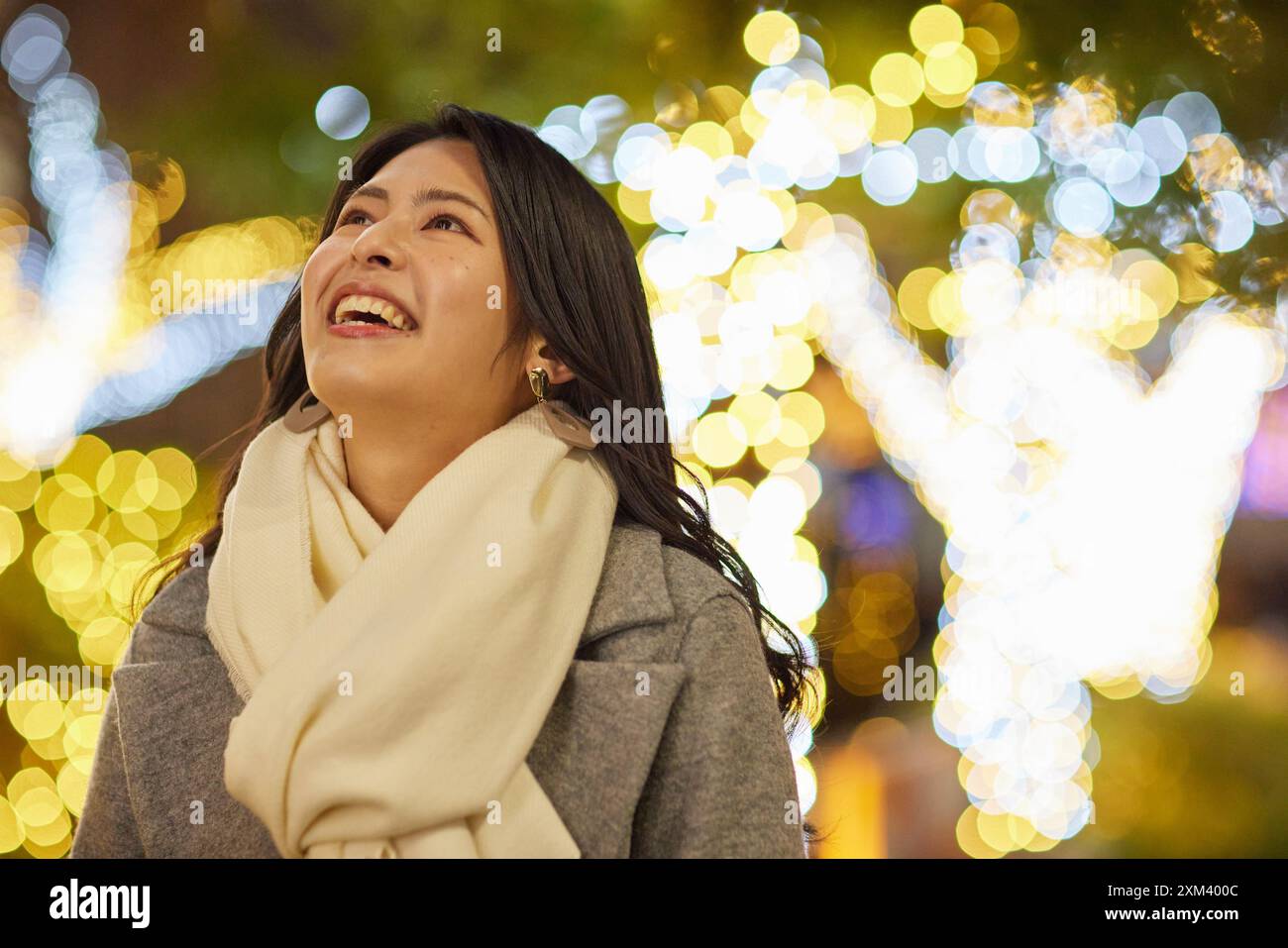 Woman looking up sky night hi-res stock photography and images - Alamy