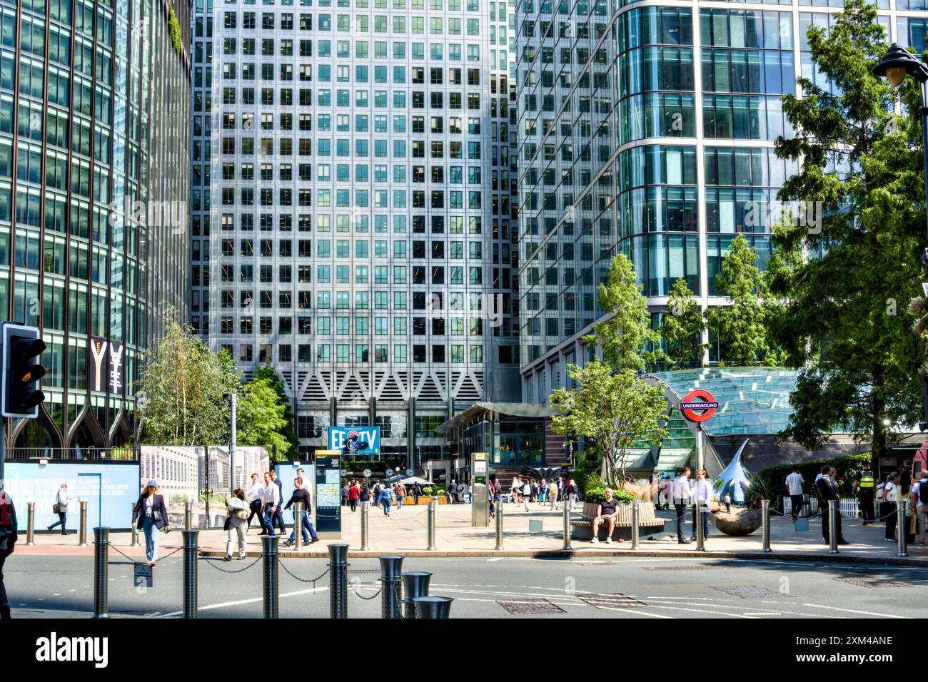 Jubilee Plaza, Canary Wharf, Borough Of Tower Hamlets, London, England, U.K. Stock Photo