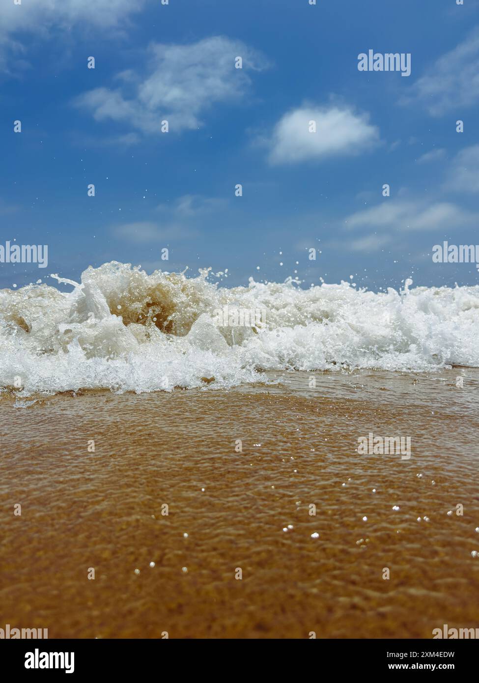 Ocean wave hi-res stock photography and images - Alamy