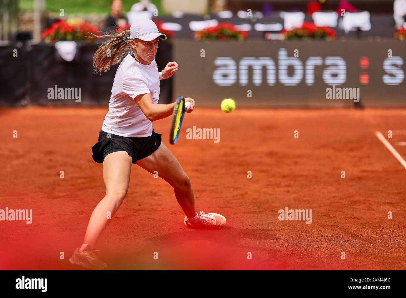 Iasi, Iasi, Romania. 24th July, 2024. Lea Boskovic (CRO) returns with forehand during the UNICREDIT IASI OPEN Iasi, Romanias - Womens Tennis, WTA250 (Credit Image: © Mathias Schulz/ZUMA Press Wire) EDITORIAL USAGE ONLY! Not for Commercial USAGE! Stock Photo