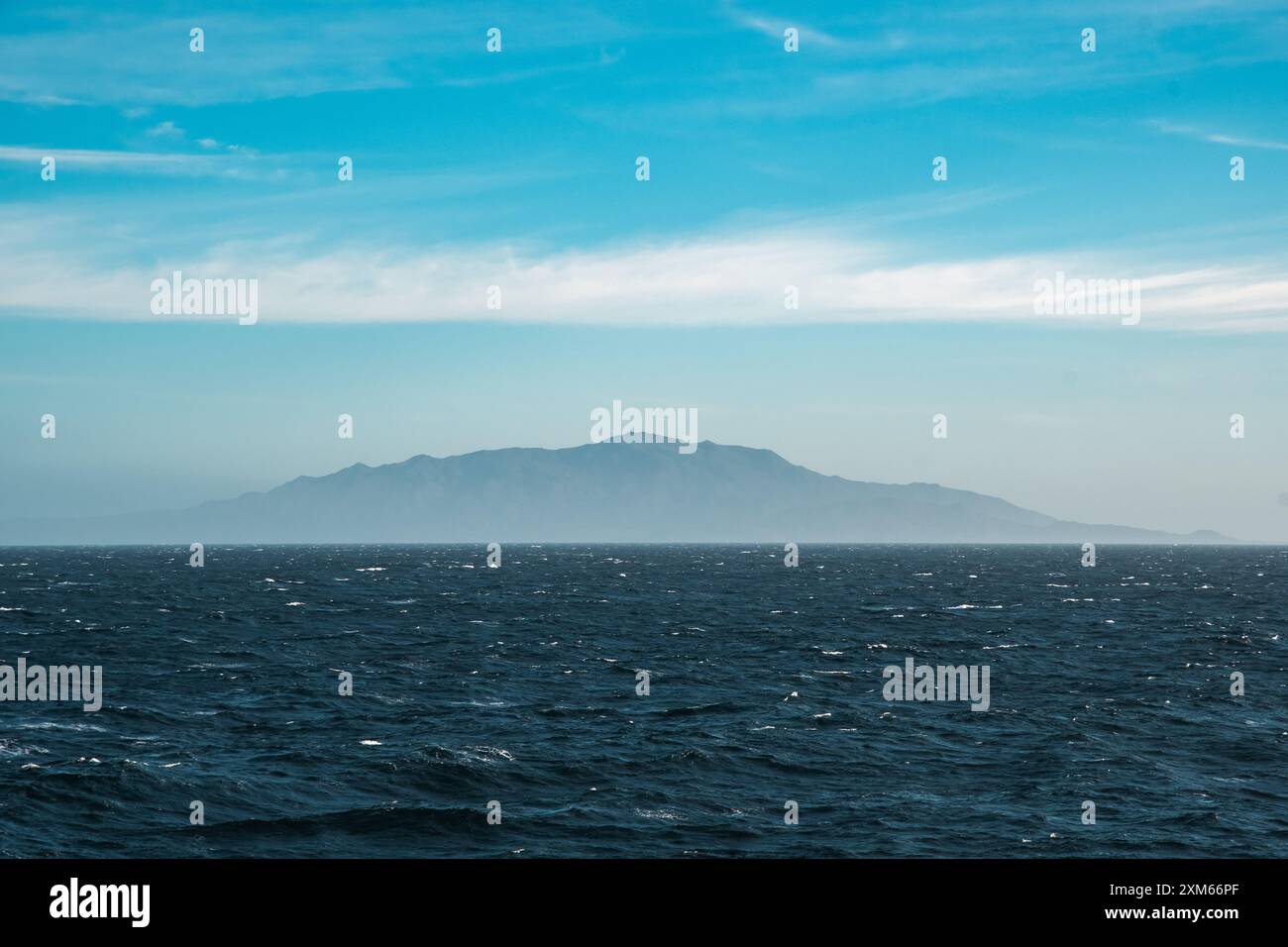 Rugged pacific ocean waterfront hires stock