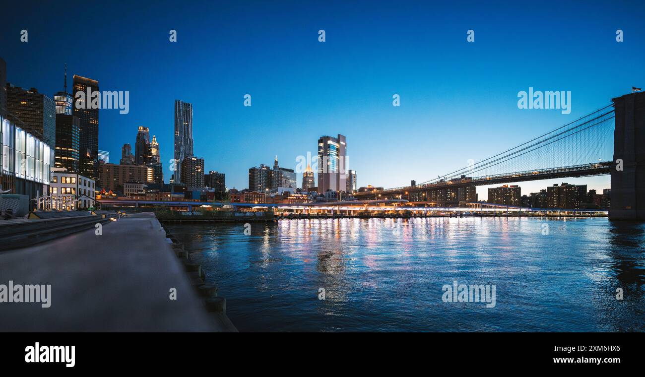Sunrise manhattan bridge new hi-res stock photography and images - Alamy